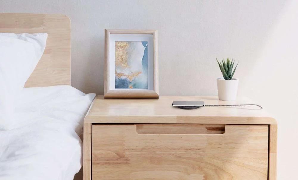 White Marble Charging Pad